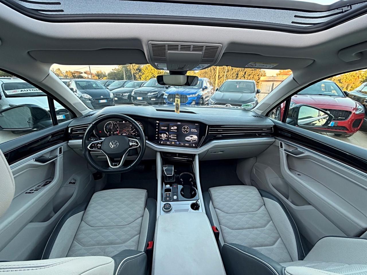 Volkswagen Touareg 3.0 V6 TSI eHybrid 462 CV R