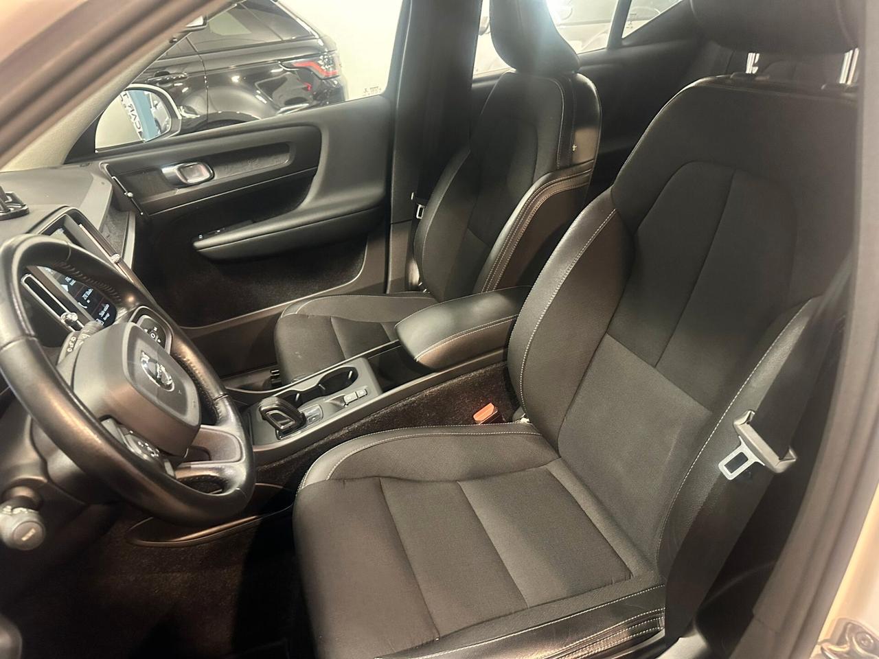 VOLVO XC40 D3 GEARTRONIC INSCRIPTION