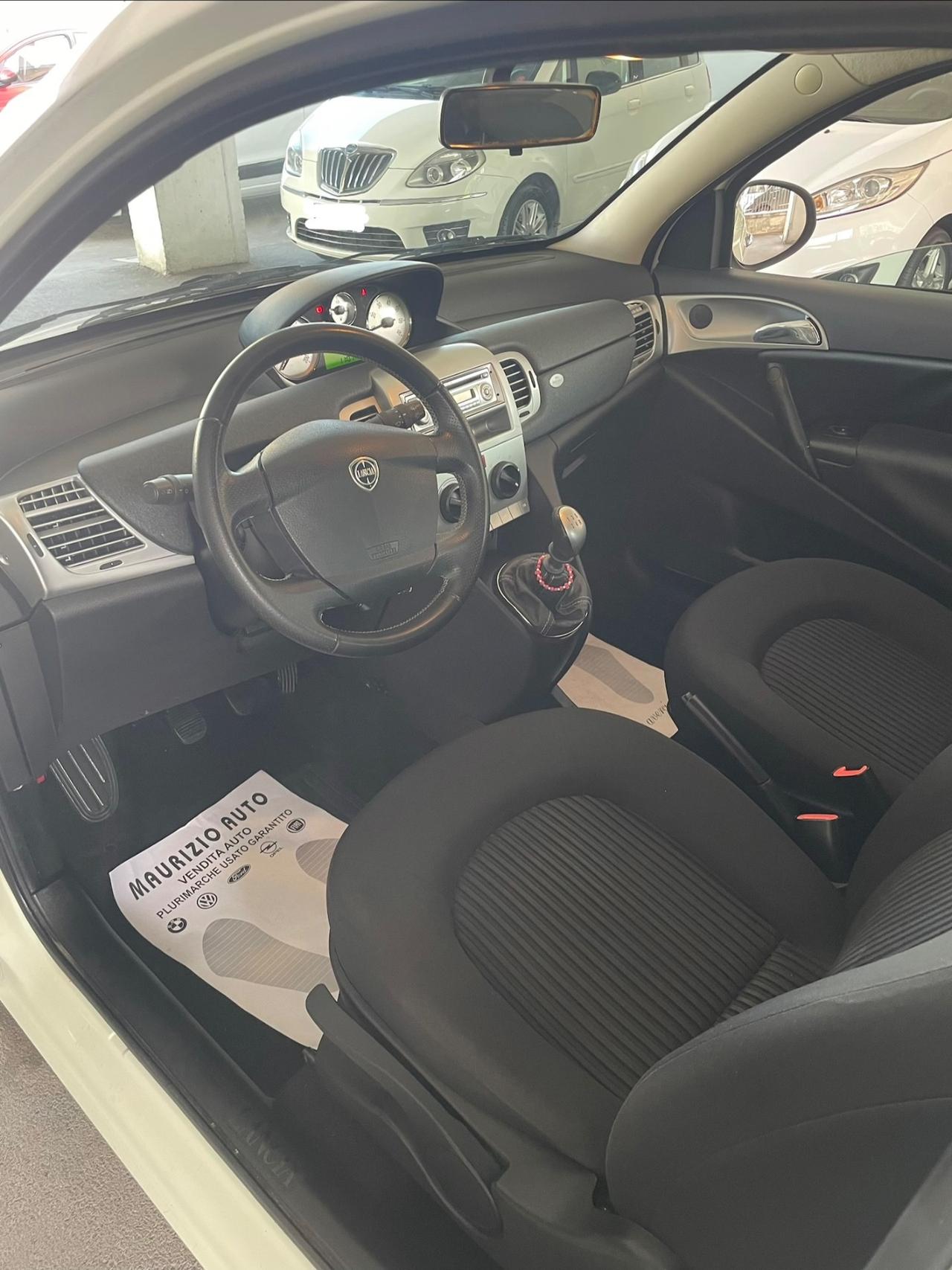 Lancia Ypsilon 1.2 69 CV neopatentati Silver Full provenienza dalla Toscana