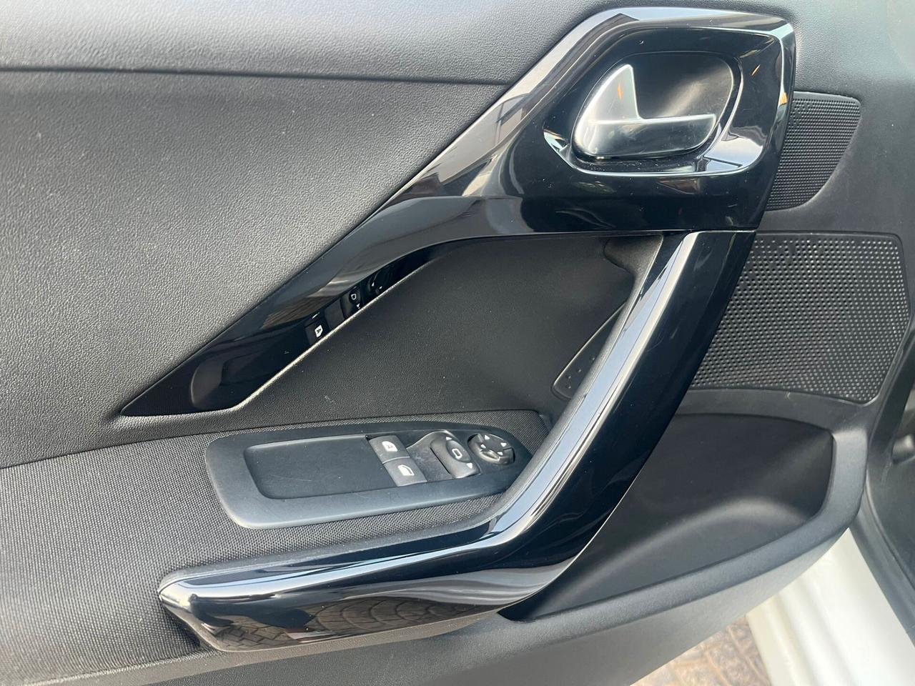 Peugeot 208 BlueHDi 75 5 porte Active