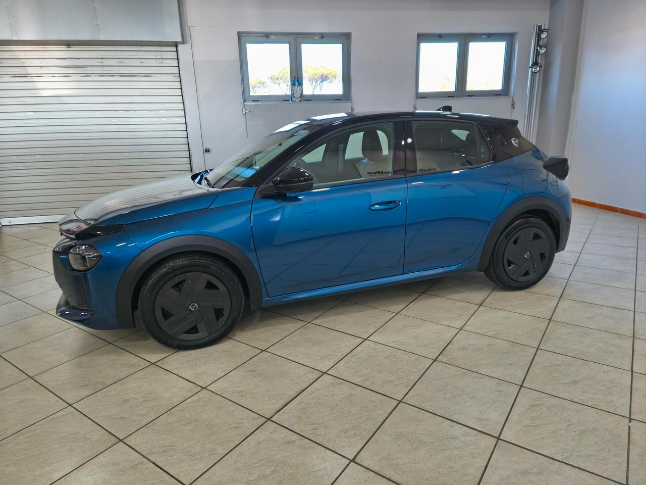 Nuova Lancia Ypsilon Hybrid e-DCT - 1.2 - 100cv