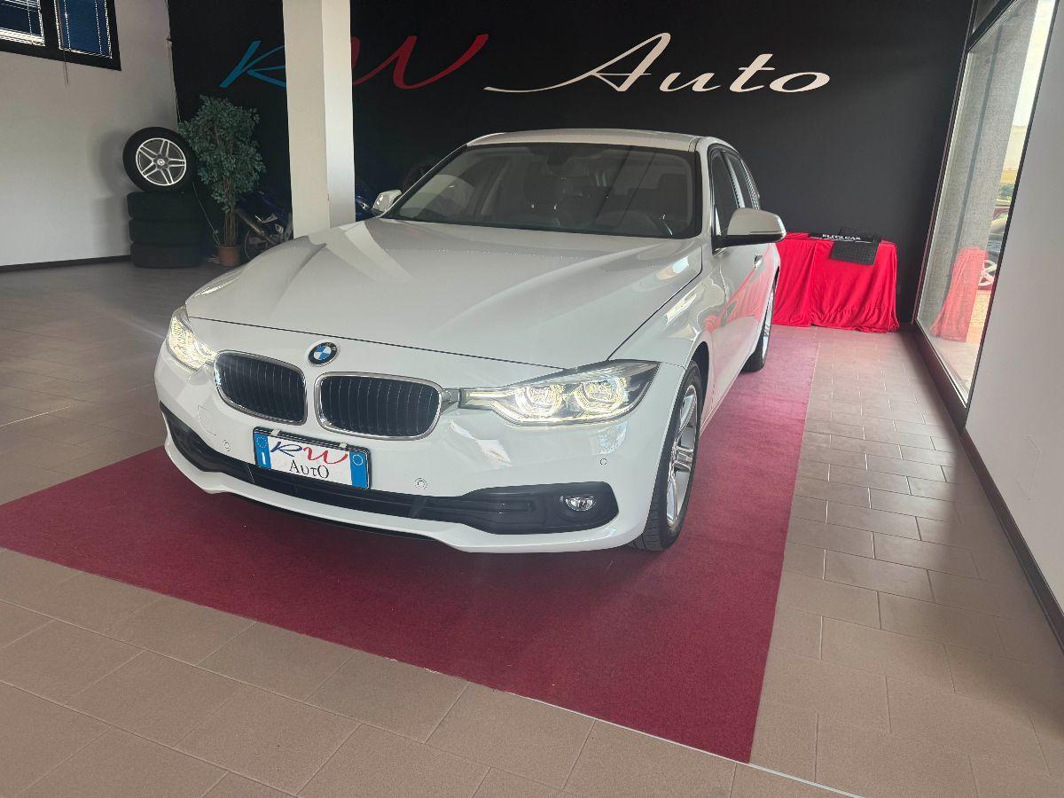 BMW - Serie 3 Touring - 320d Touring Business Advantage aut.