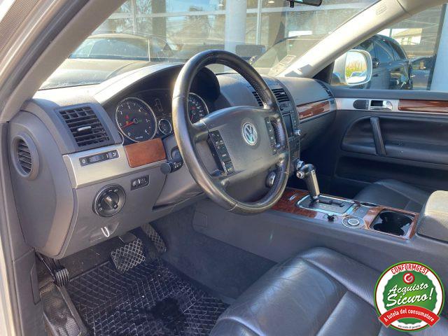 VOLKSWAGEN Touareg 2.5 R5 TDI DPF tiptronic