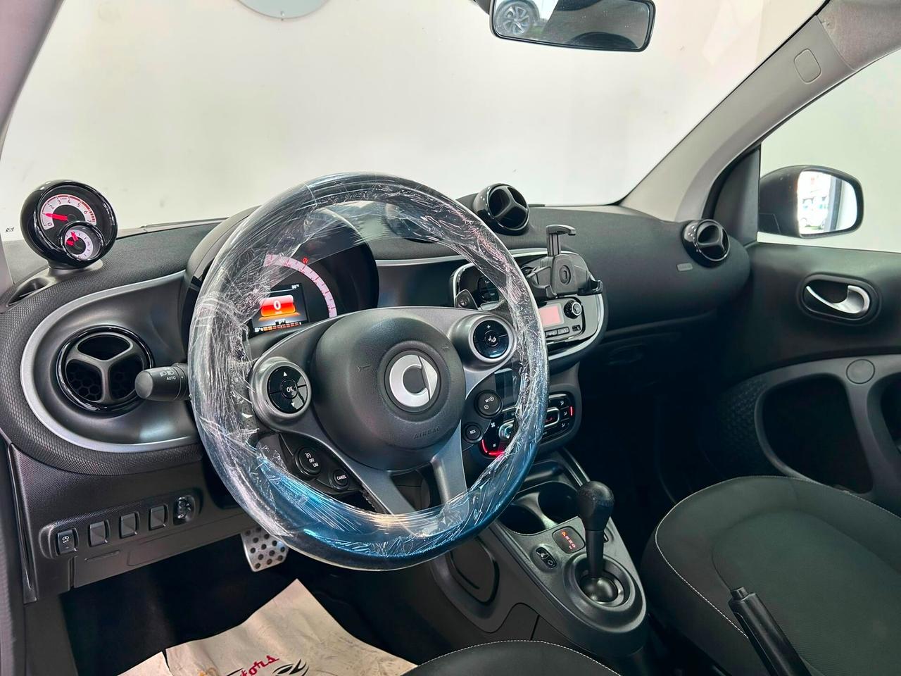 Smart ForTwo 70 1.0 twinamic Passion-LED-GARANTITA