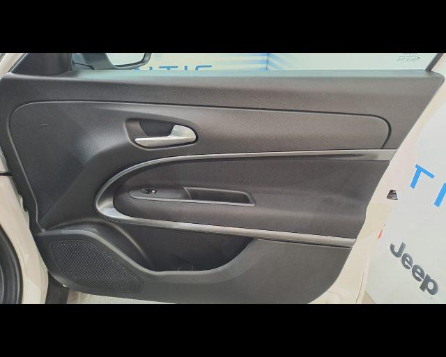 FIAT 600 1.2 hybrid 145cv auto