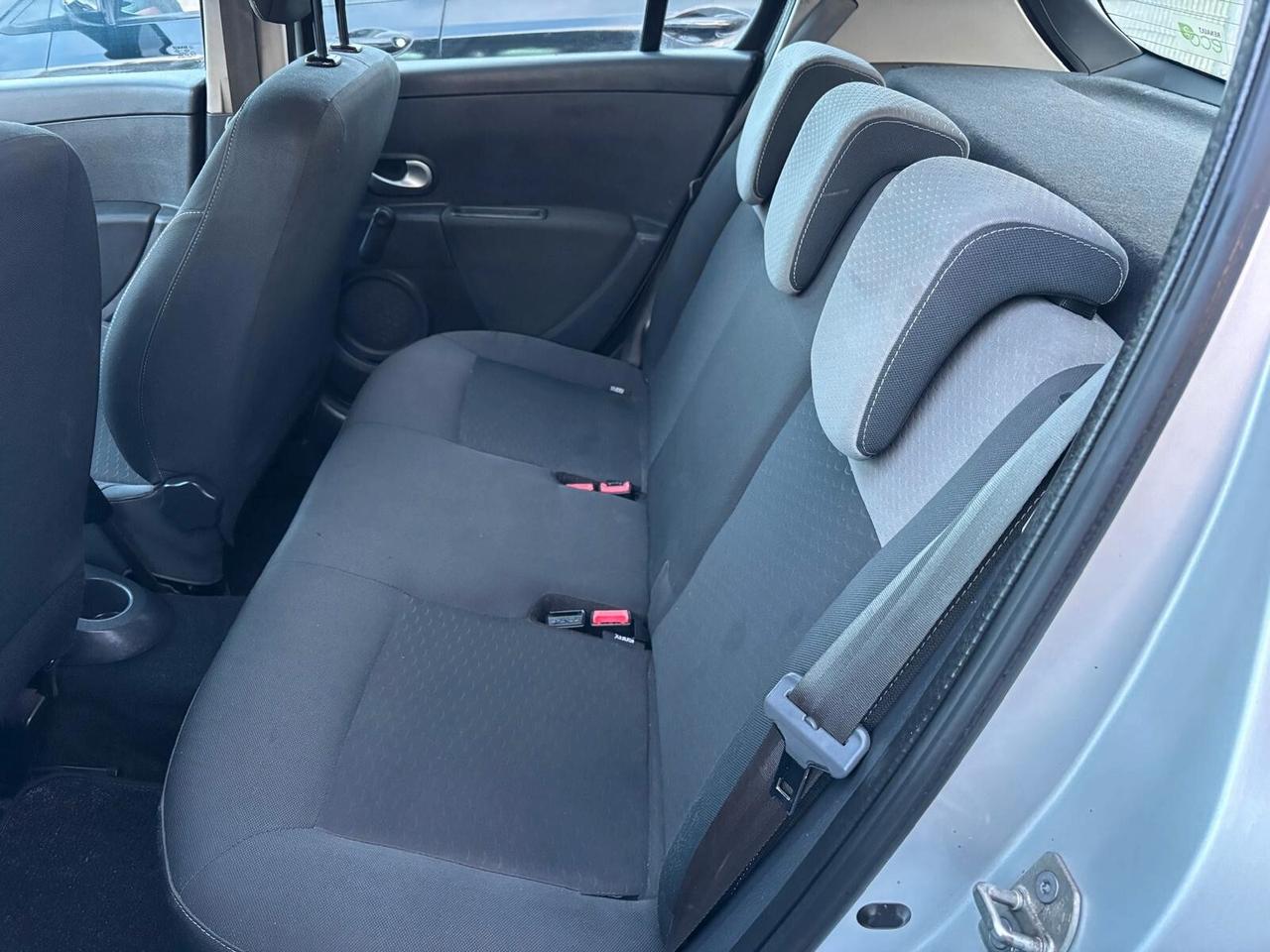 Renault Clio 1.2 5 porte - 2010