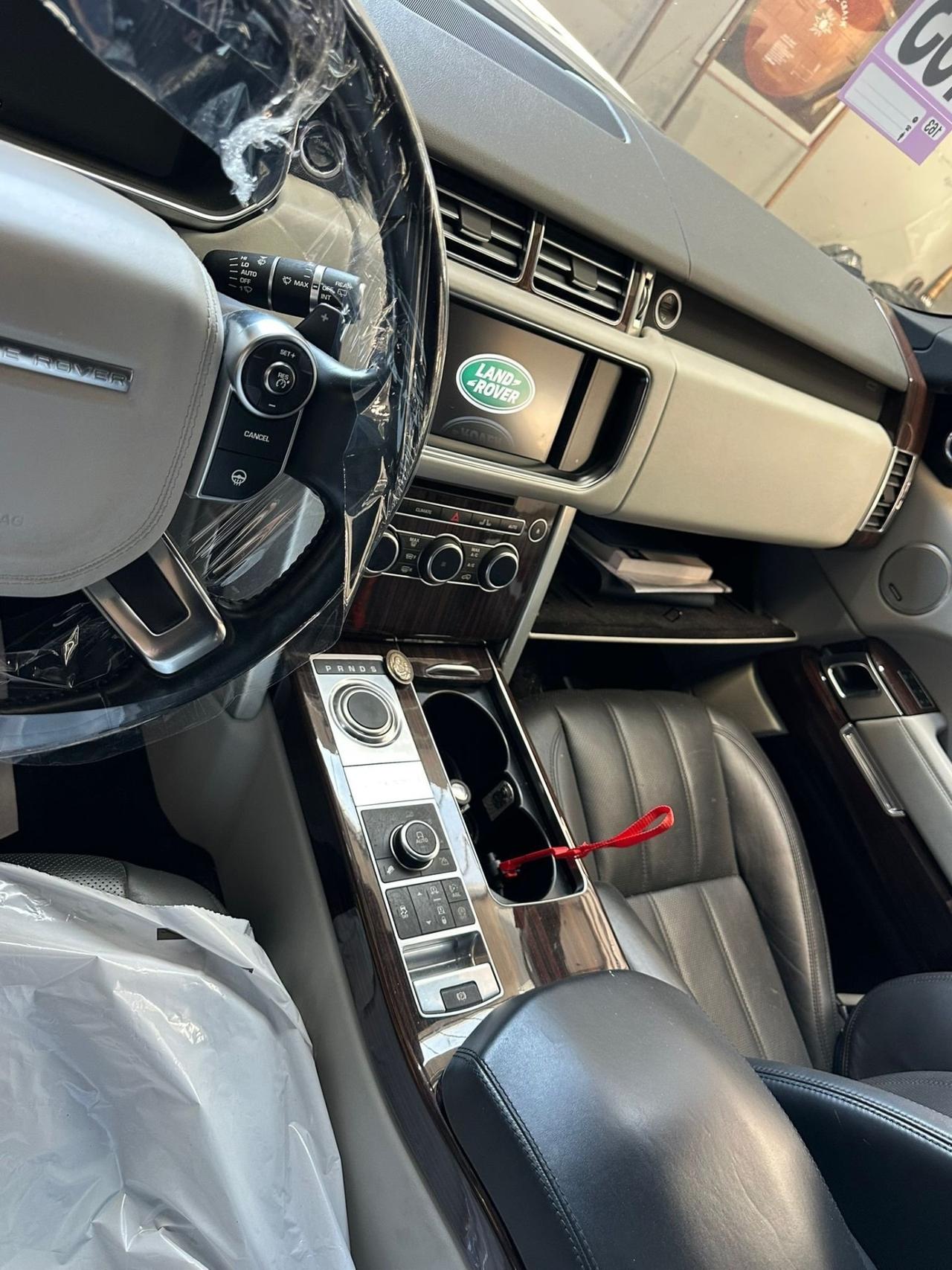 Land Rover Range Rover Range Rover 3.0 TDV6 Autobiography