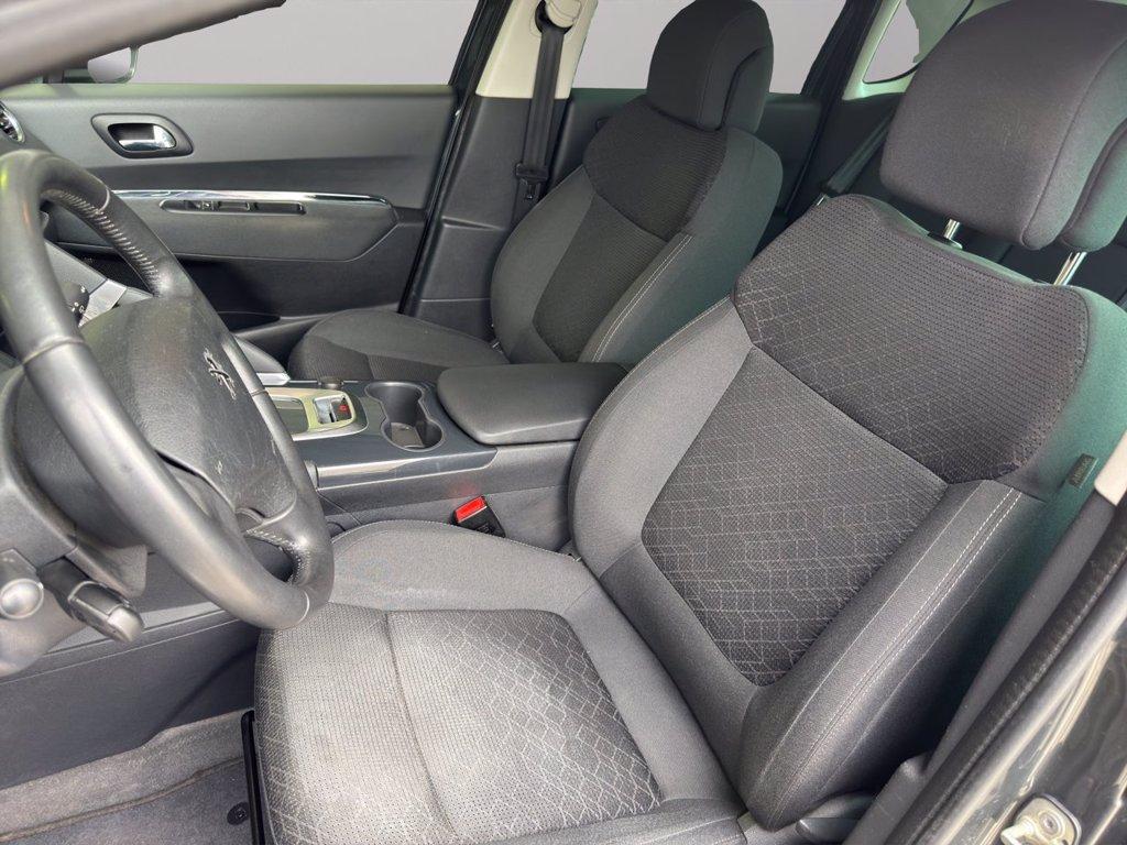 PEUGEOT 3008 1.6 bluehdi active s&s 120cv eat6 del 2016