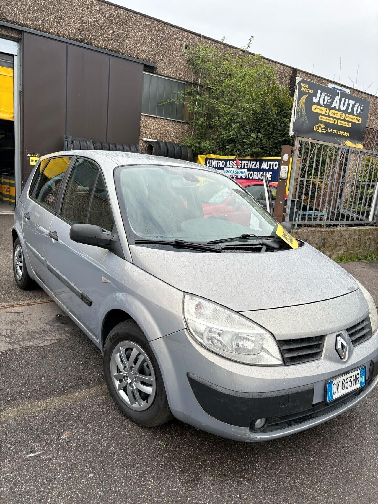 Renault Scenic Scénic 1.6 16V Confort Authentique