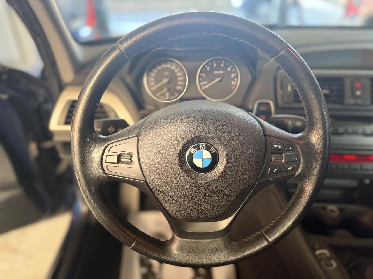 Bmw 114 114i 5p. Unique NEOPATENTATI