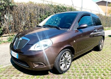Lancia Ypsilon 1.2 Versus