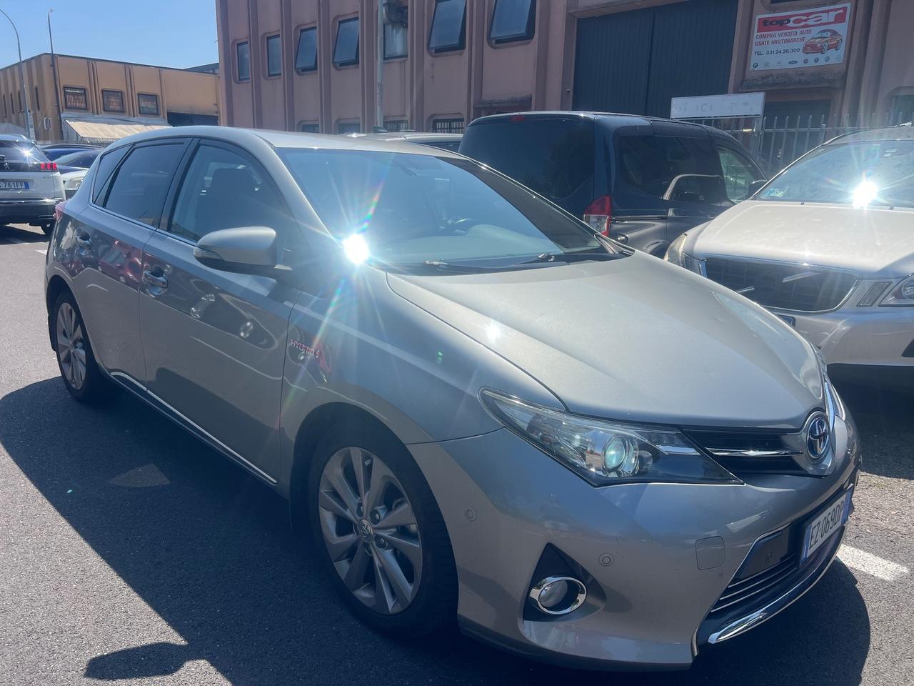 Toyota Auris 1.8 Hybrid Lounge