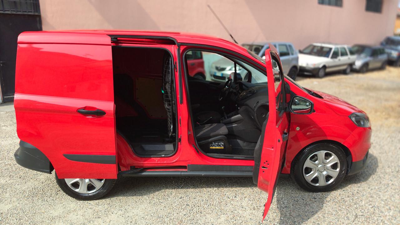 Ford Transit Courier 1.5 TDCi 75CV Titanium