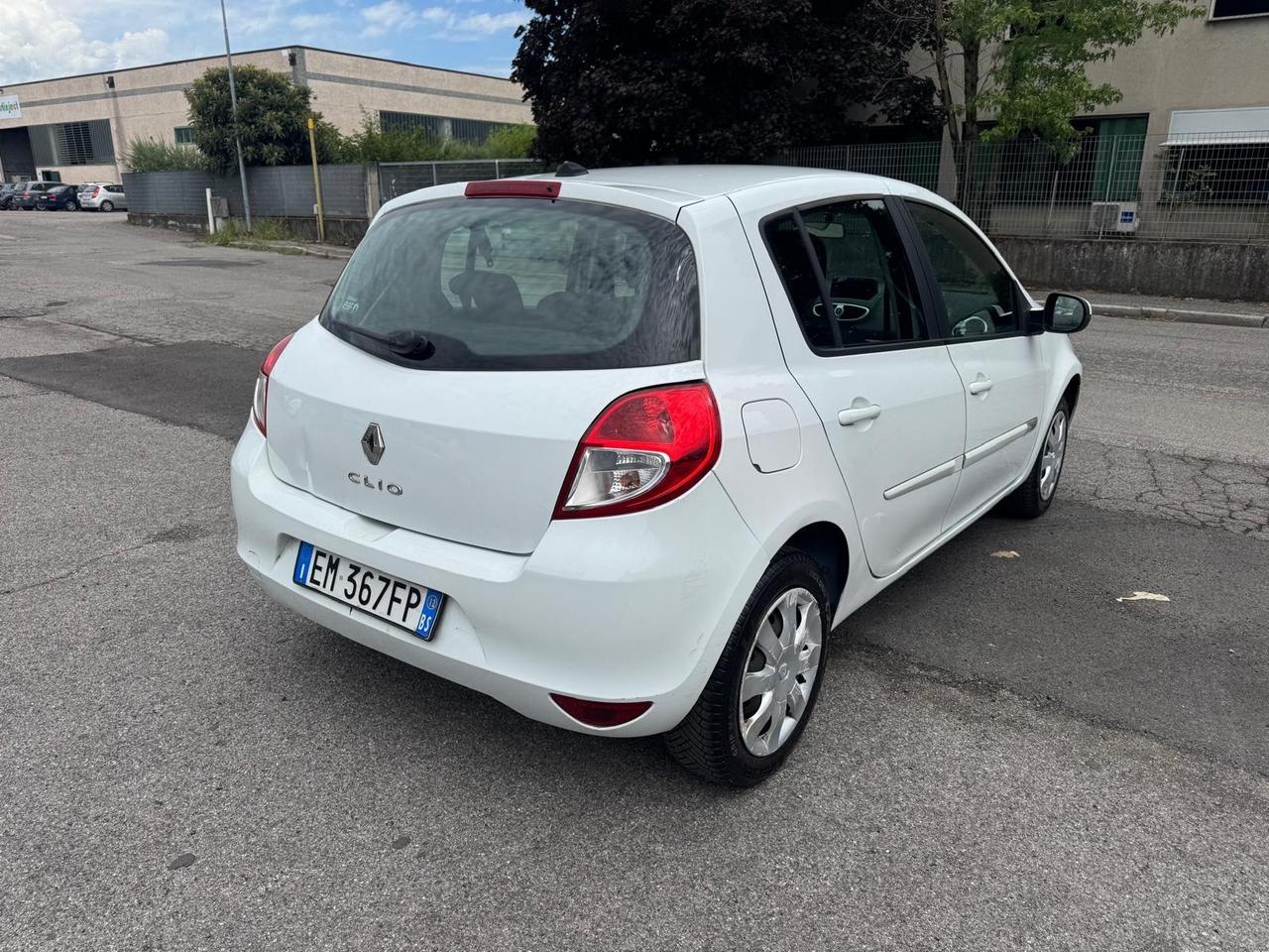 Renault Clio 1200 Gpl casa madre 2032