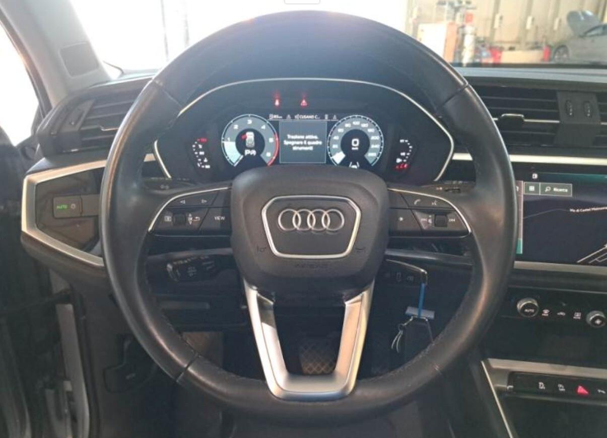Audi Q3 35 TDI quattro S tronic Business