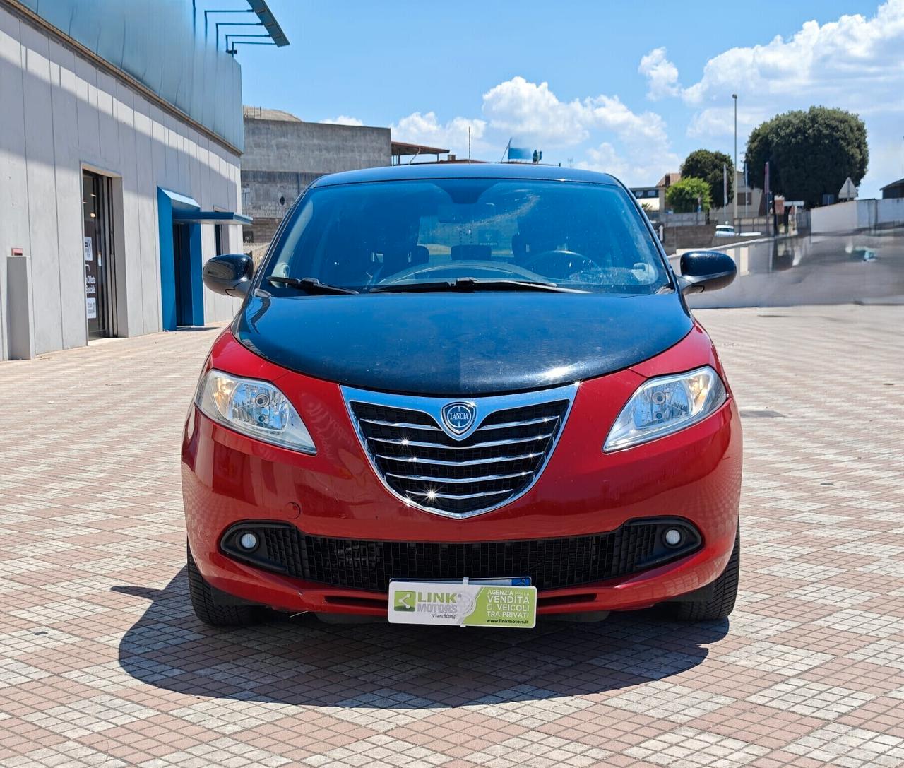 Lancia Ypsilon LANCIA YPSLON BLACK&RED 1.3 JTD 95CV STOP&START