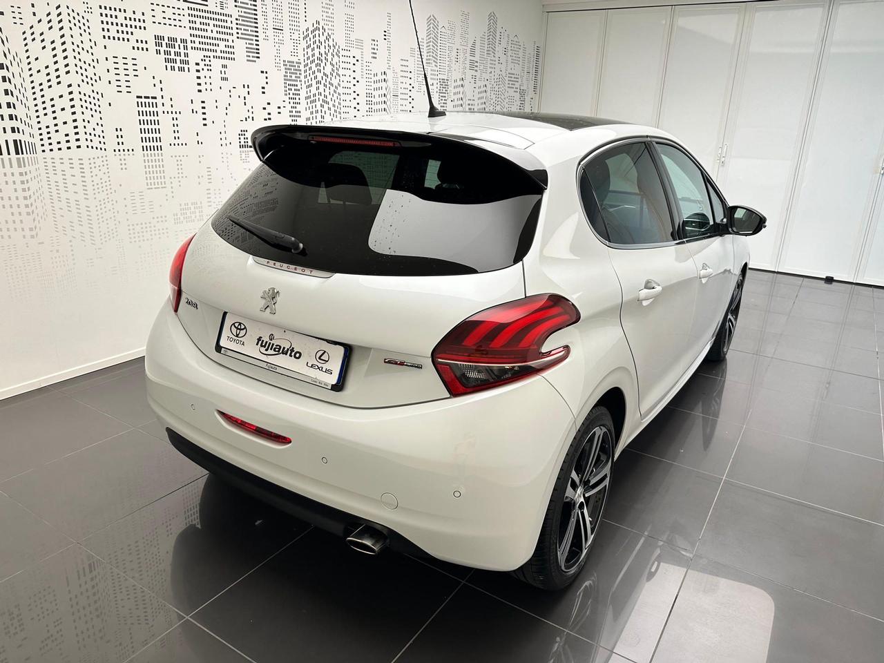 Peugeot 208 5p 1.2 puretech t GT Line s&s 110cv