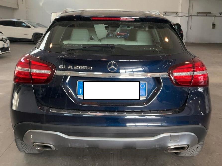 Mercedes-benz GLA 200 d SPORT