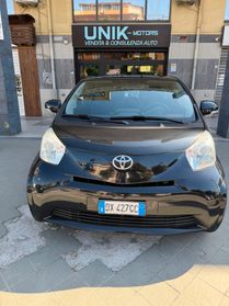 Toyota iQ super accessoriata