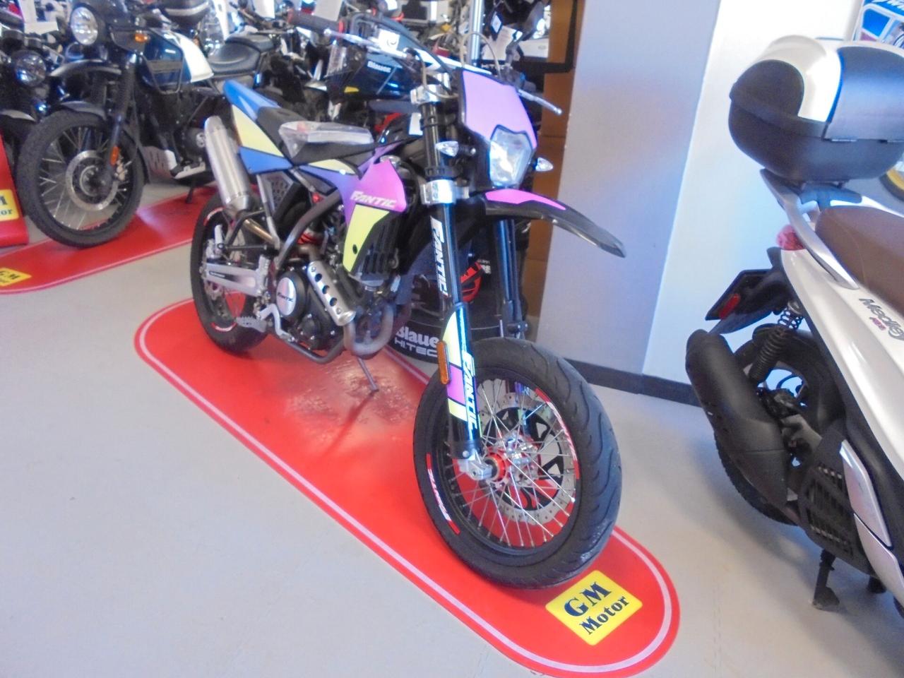 Fantic Motor Motard 125 PERFORMANCE