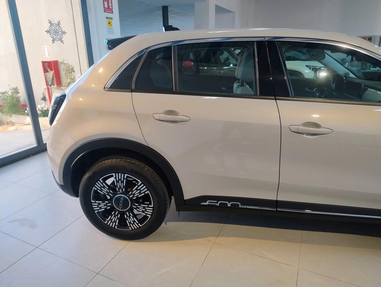 Fiat 600 Hybrid 100 CV DCT MHEV La Prima