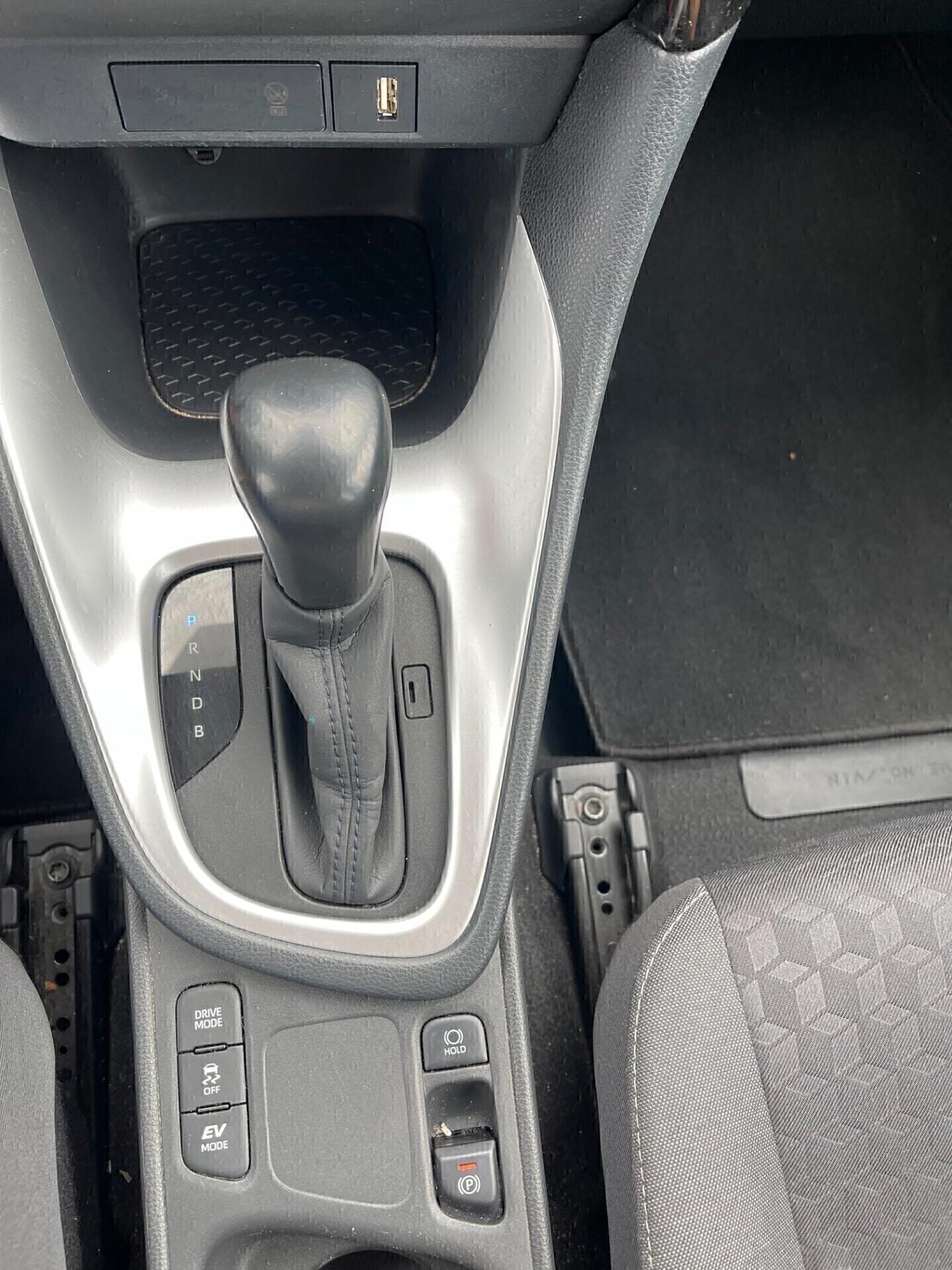 Toyota Yaris 1.5 Hybrid 5 porte Automatica