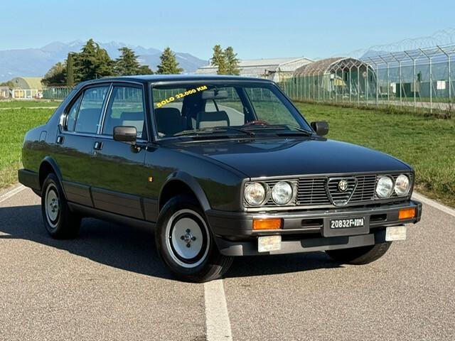 Alfa Romeo Alfetta Quadrifoglio Oro 2.0i "SOLO 32.000 KM"