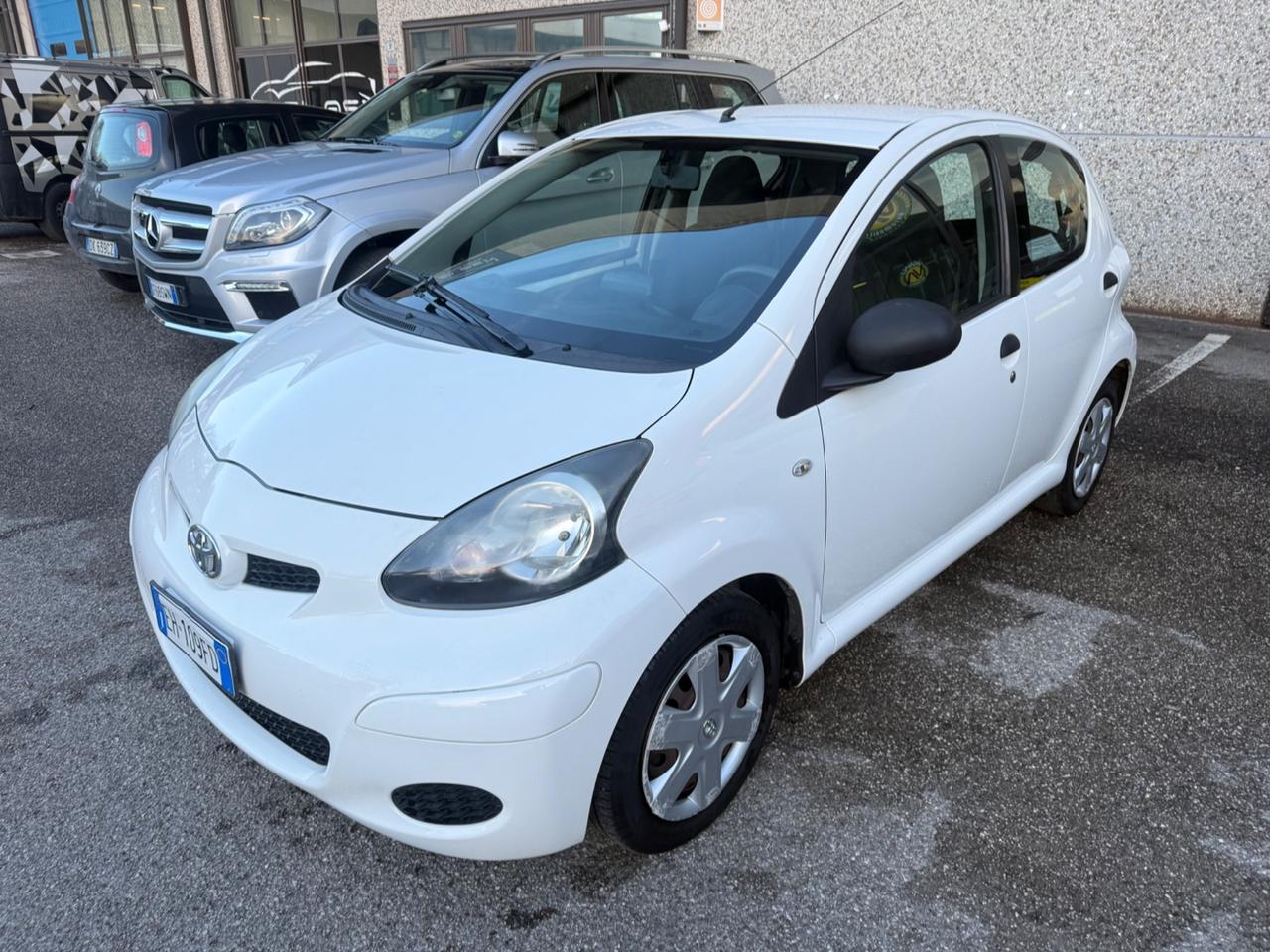 Toyota Aygo 1.0 12V VVT-i 5 porte Deep Ocean Connect
