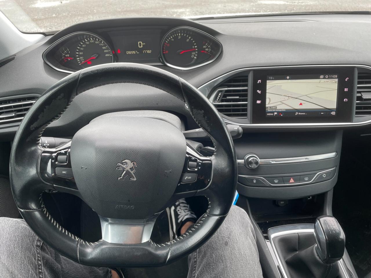 Peugeot 308 BlueHDi 100 S&S SW Business IVA ESPOSTA