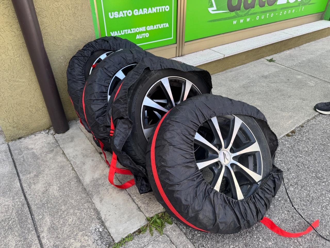 Ford Fiesta 1.5 TDCi 75CV 5 p NEOPATENTATI 2014 106500 km