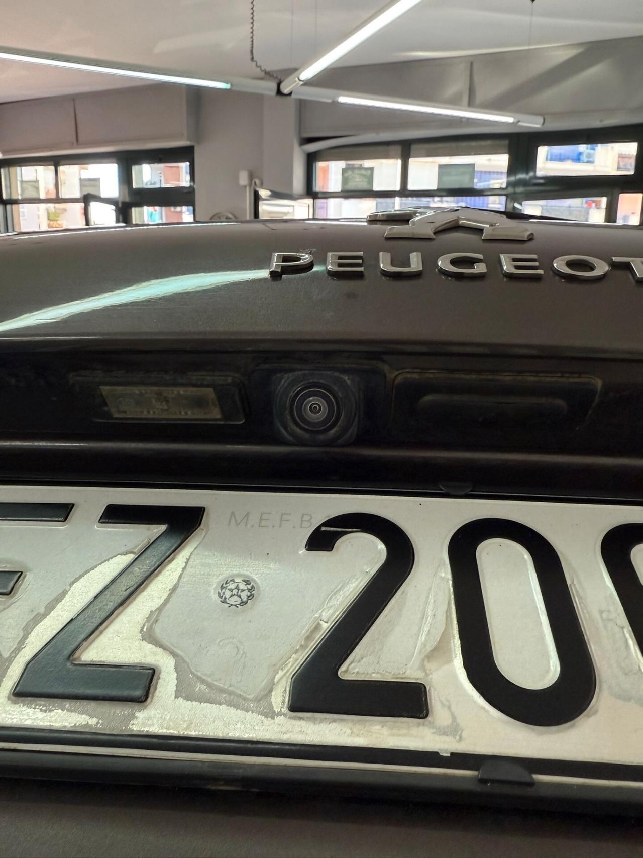 Peugeot 308 BlueHDi 120 S&S EAT6 SW Allure