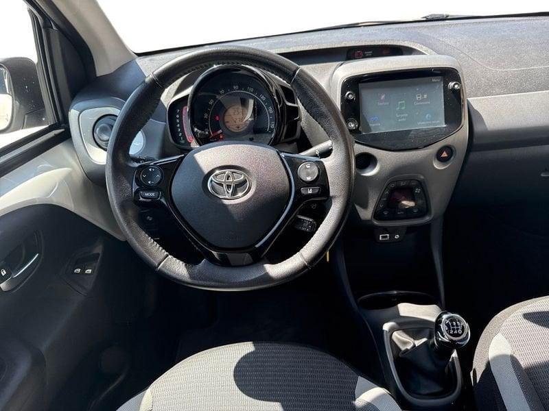 Toyota Aygo Aygo 5p 1.0 x-play 72cv