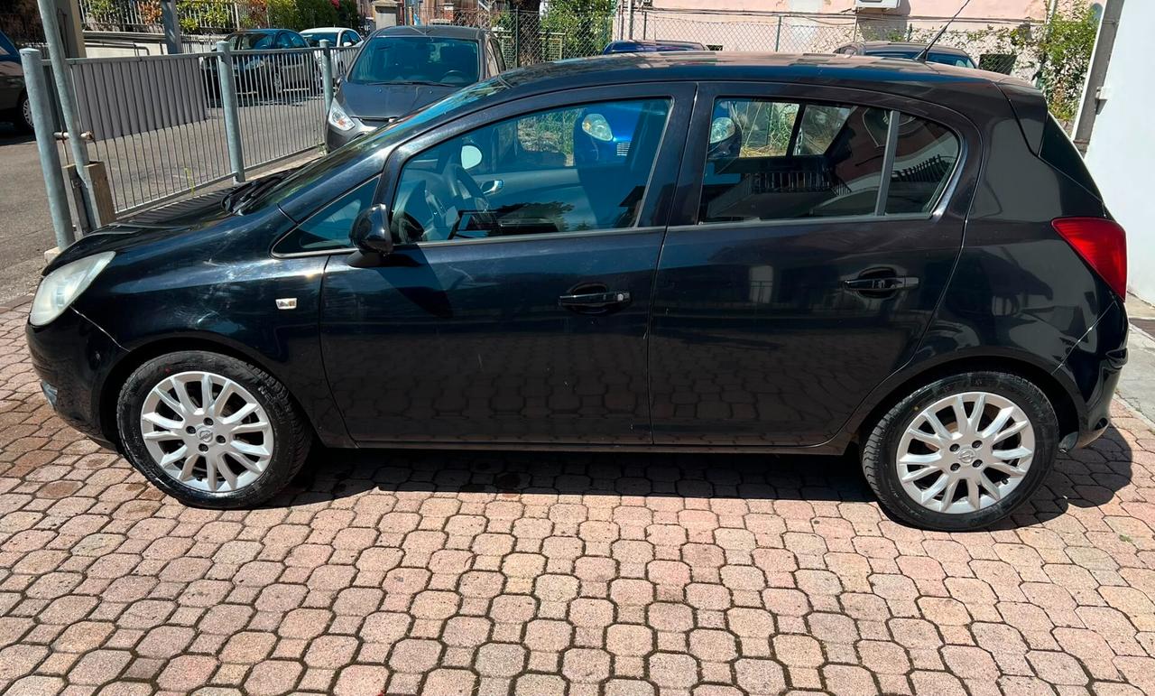 Opel Corsa 1.2 Edition Benzina/Metano
