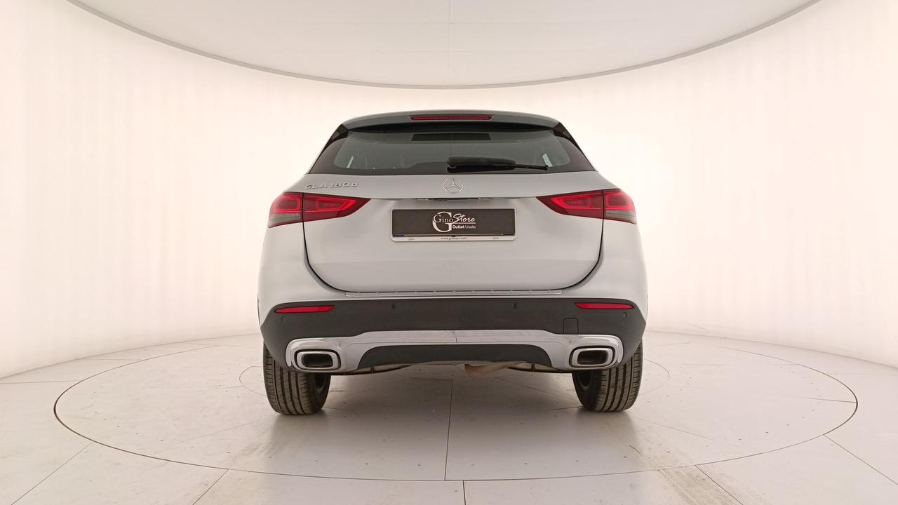 Mercedes-Benz GLA-H247 2020 - GLA 180 d Business auto