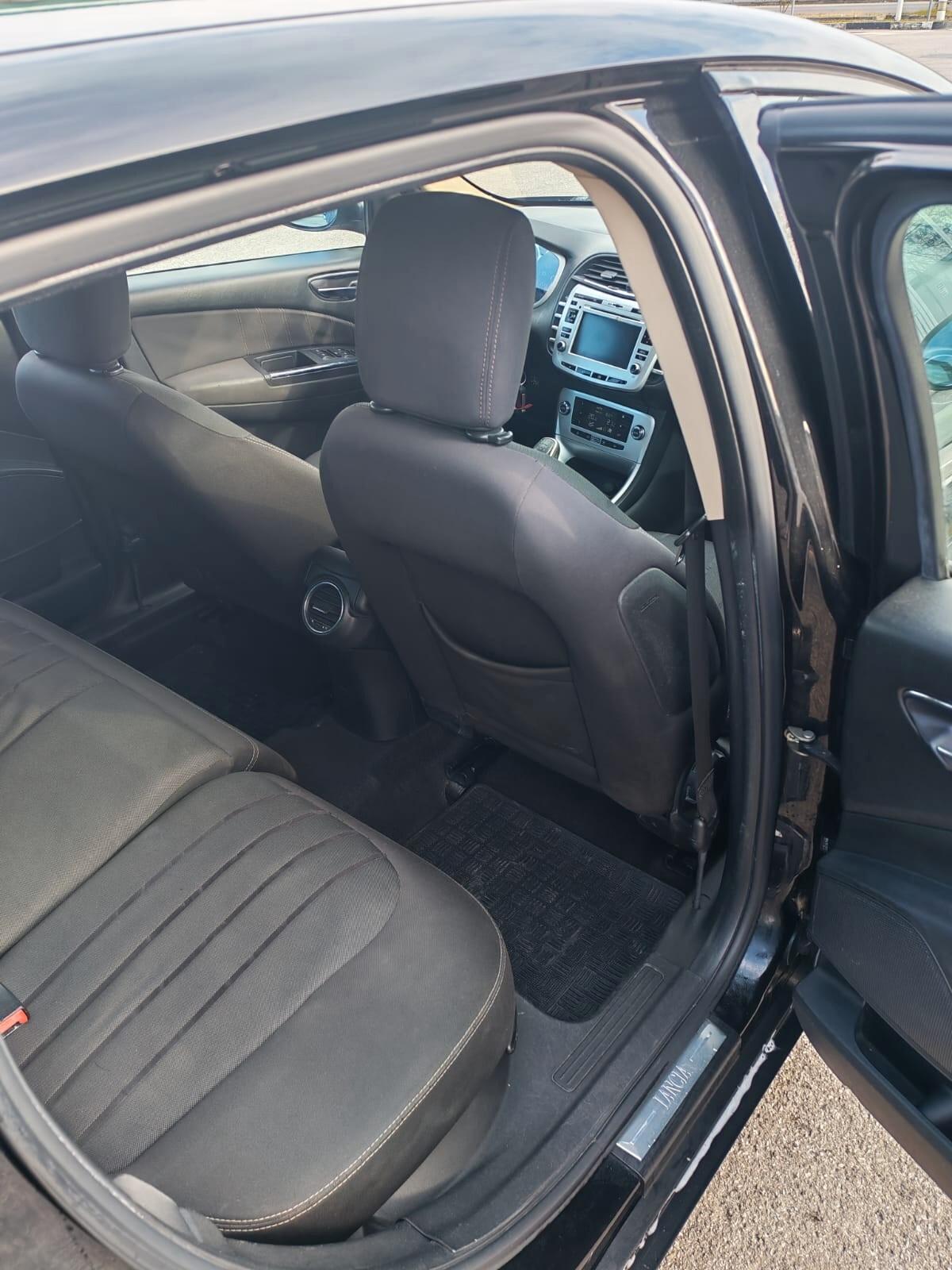 Lancia Delta 1.4 T-Jet 120 CV Oro