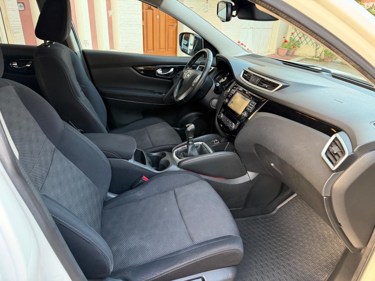 Nissan Qashqai 1.5 dCi N-Connecta