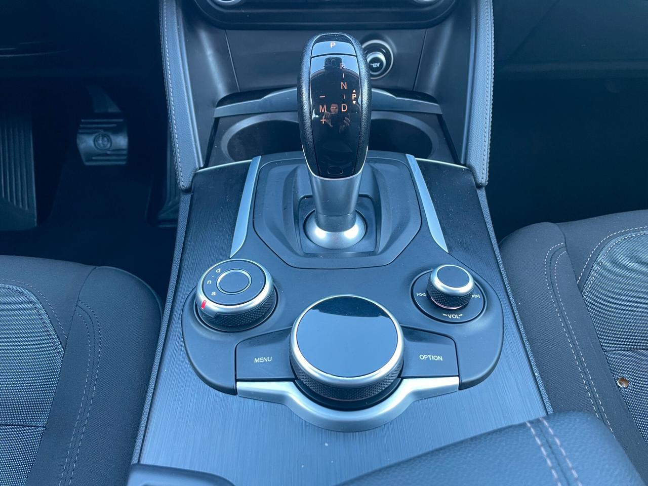 Alfa Romeo Stelvio 2.2 Turbodiesel 180 CV AT8 Q4 Business