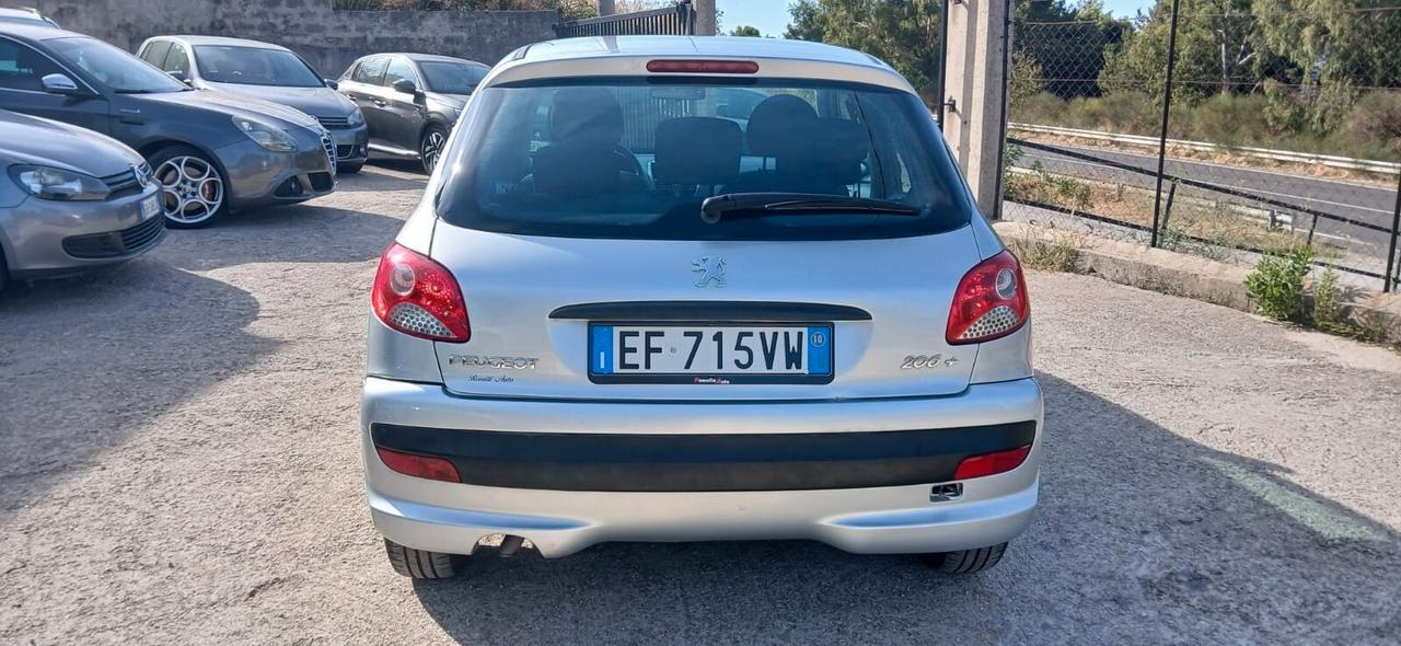 Peugeot 206 1.1 5p. Trendy - 2011 40.000km