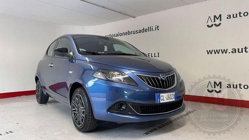 Lancia Ypsilon 1.0 FireFly 5 porte S&S Hybrid Silver