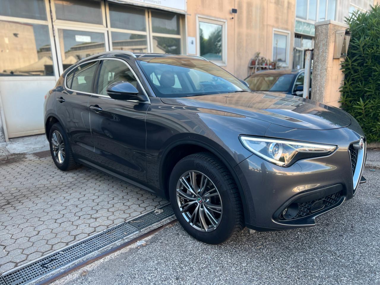 Alfa Romeo Stelvio 2.2 Turbodiesel 210 CV AT8 Q4 Business