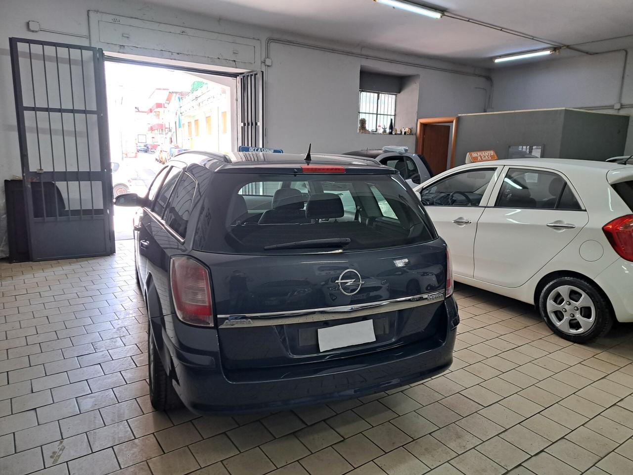 Opel Astra 1.7 CDTI sw Omologata gancio traino 200