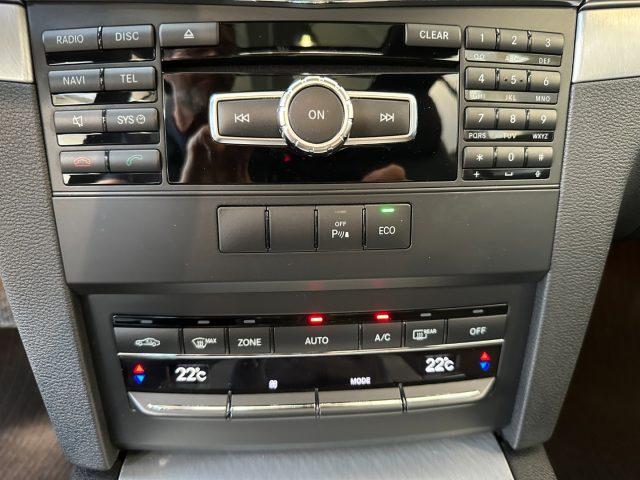 MERCEDES-BENZ E 220 CDI Coupé Premium AMG - Auto - 18" - Tetto - Navi