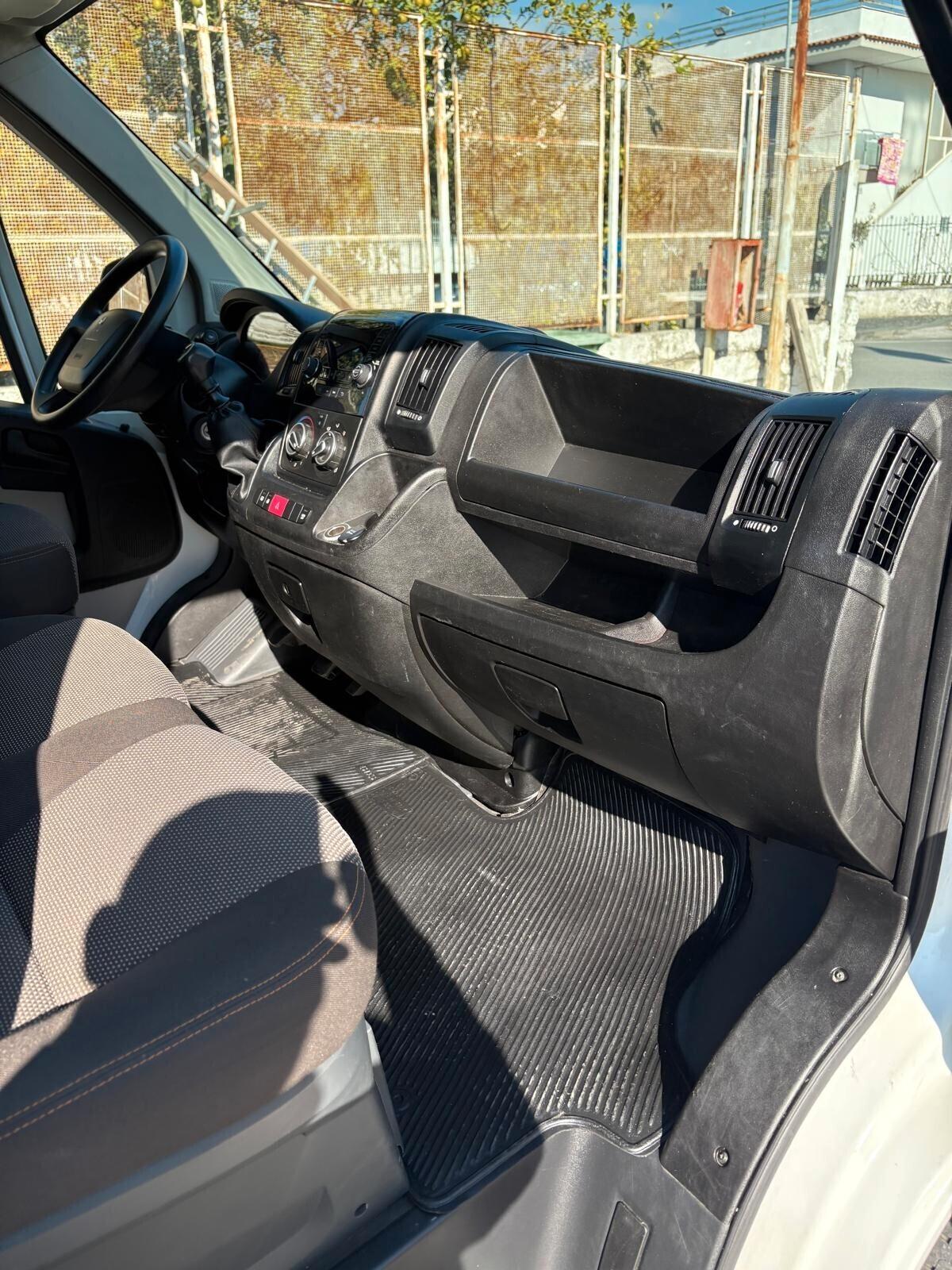 Peugeot Boxer 335 2.0 BlueHDi 160CV PASSO LUNGO