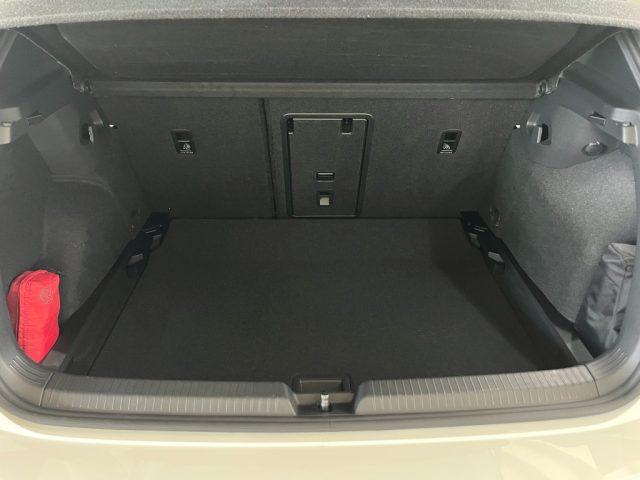 VOLKSWAGEN Golf GTI 2.0 TSI DSG GTI LED MATRIX/ "19 R /NAVI/PARK