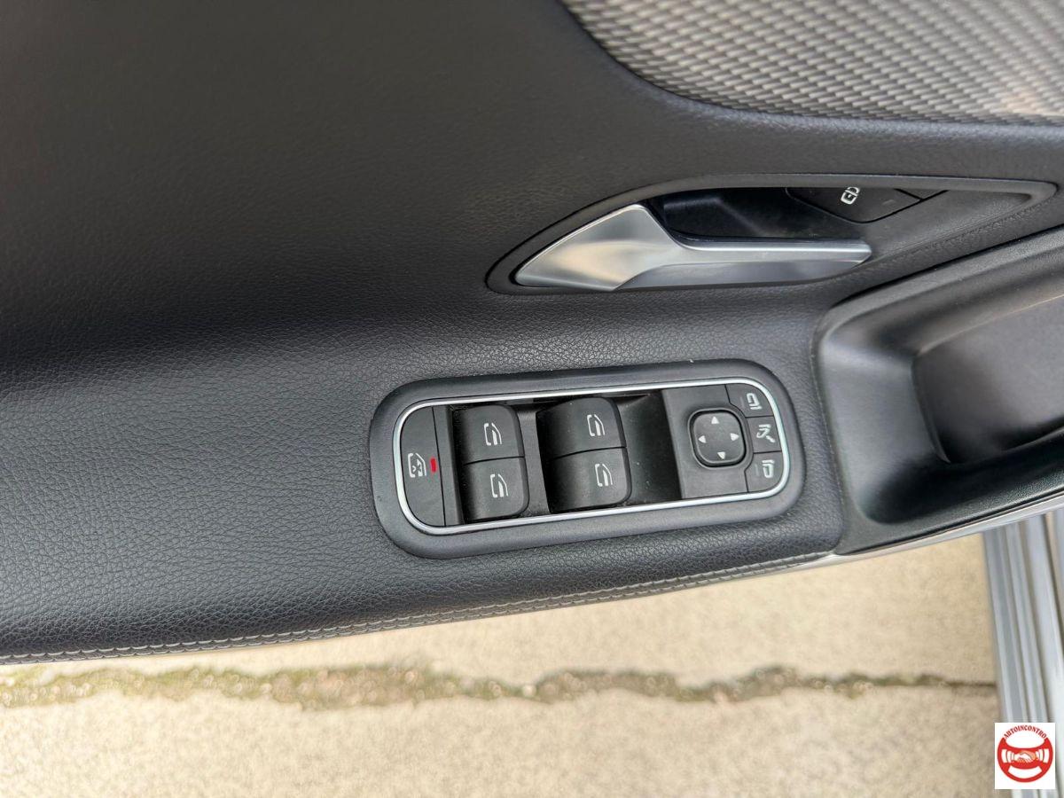 MERCEDES - Classe A A 180 d Sport auto