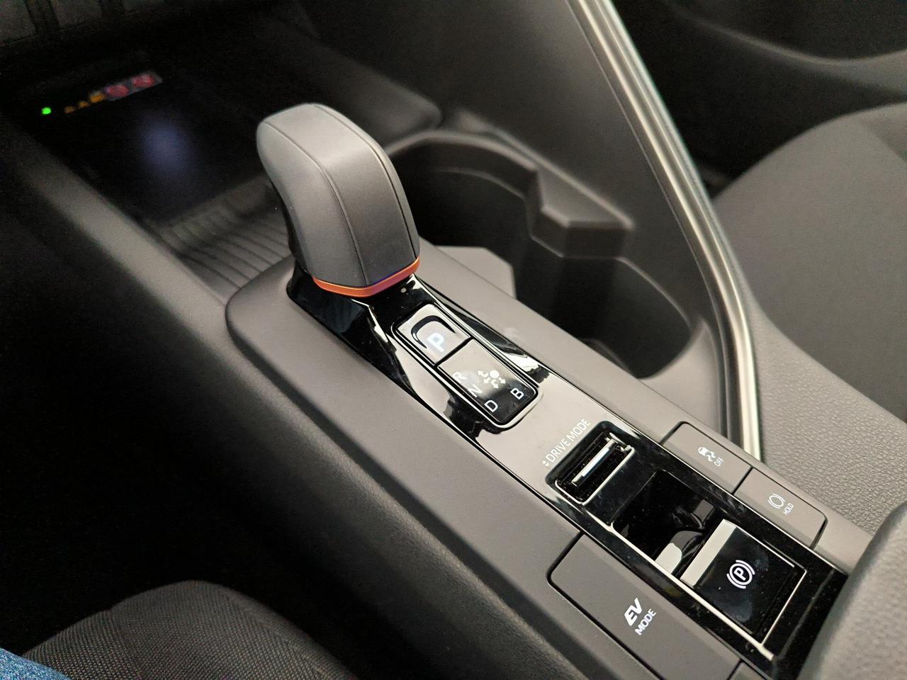 Toyota C-HR 1.8 hev trend fwd e-cvt