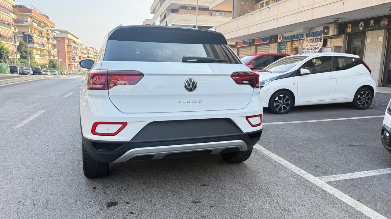 Volkswagen T-Roc 1.0 TSI Style LED NAVI COCKPIT PDC CERCHI 17 CLIMA AUTOMATICO COMANDI AL VOLANTE BICOLORE