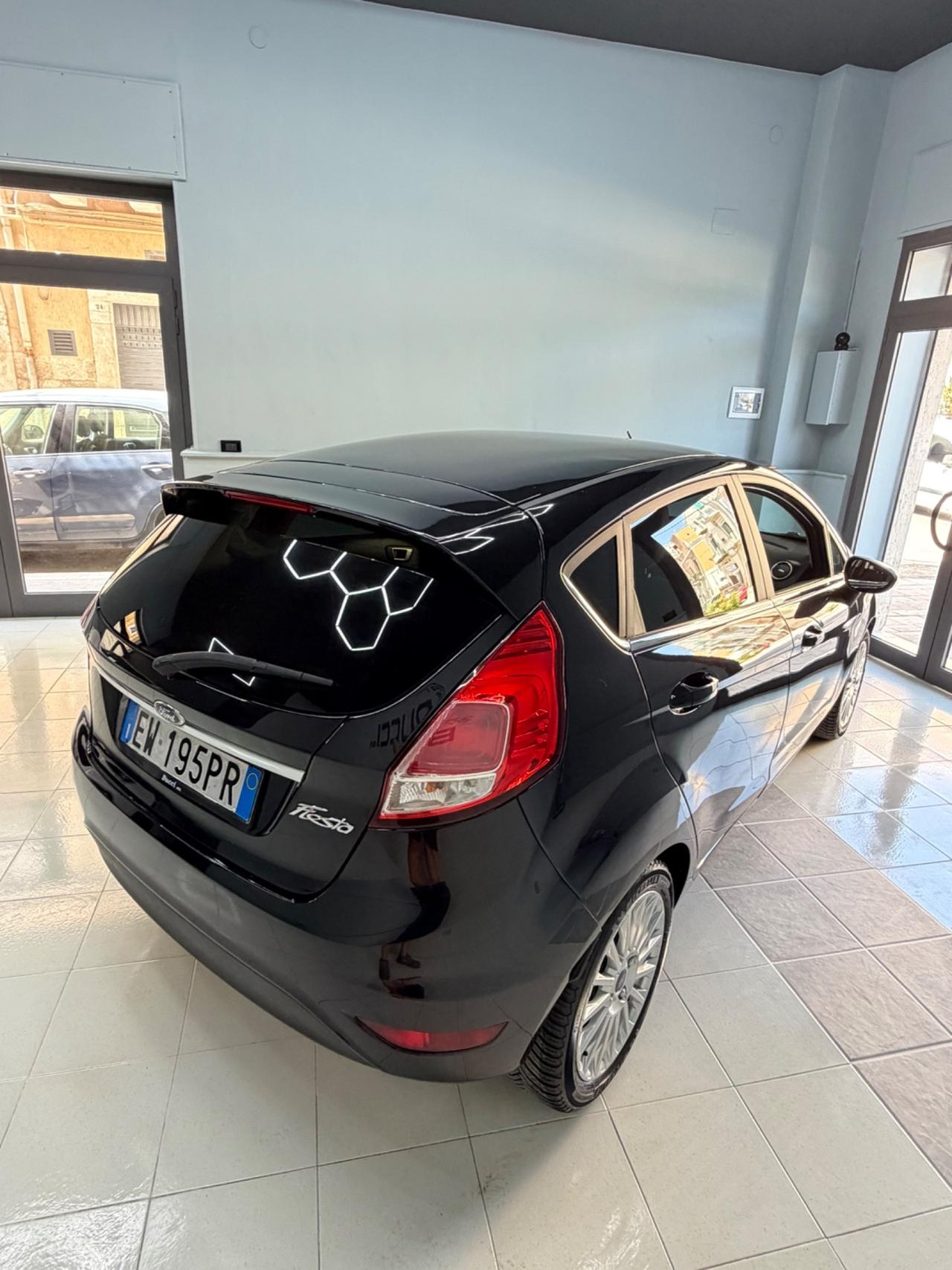 Ford Fiesta 1.5 TDCi 75CV 5 porte Titanium