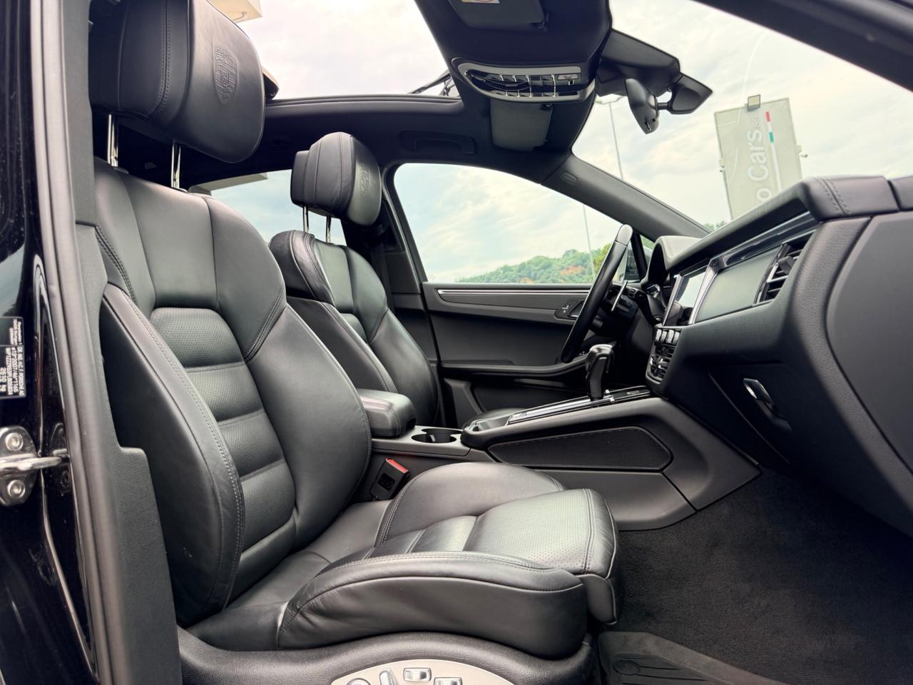 Porsche Macan 2.0 265cv in garanzia