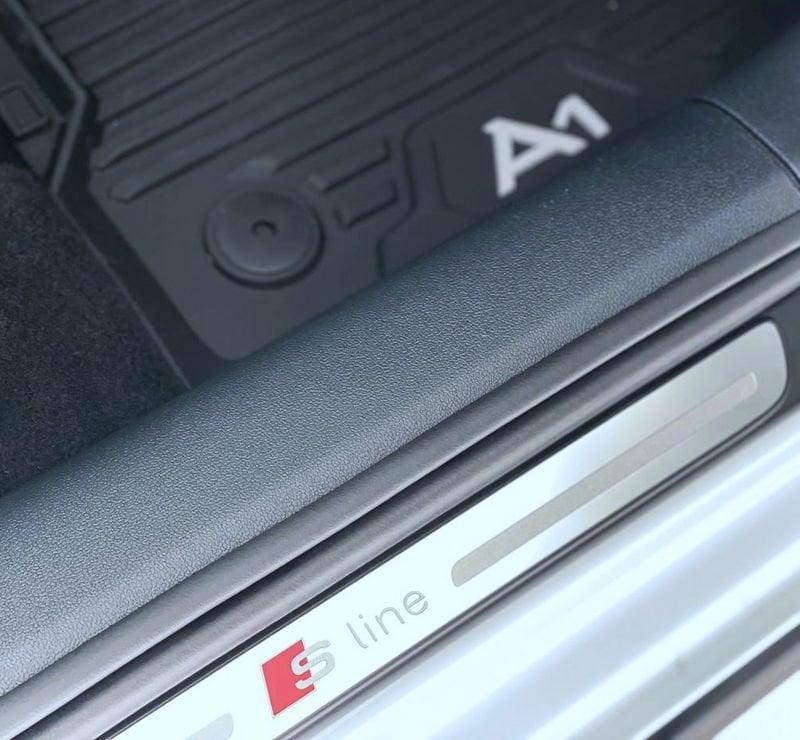 Audi A1 TFSI S Tronic Identity Contrast